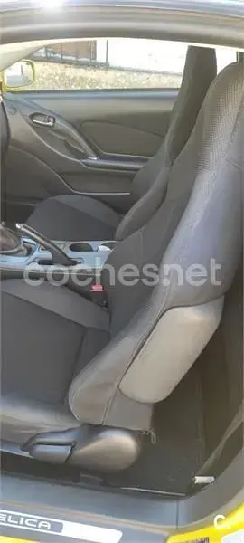 Usado Toyota Celica 143 CV (105 kW) 2005 Amarillo Coupe