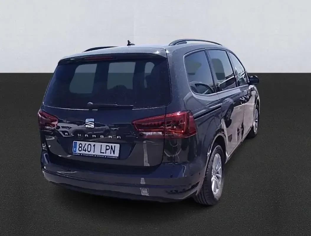 Usado Seat Alhambra Style 150 CV (110 kW) 2021 Gris Monovolumen