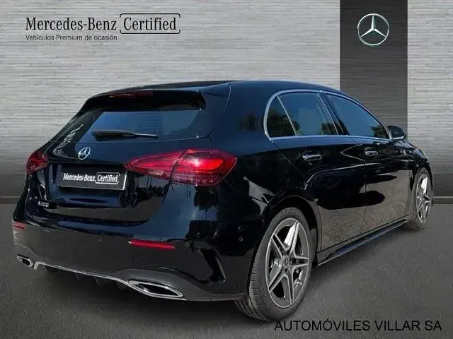 Usado Mercedes A180 136 CV (100 kW) 2026 Negro cosmos