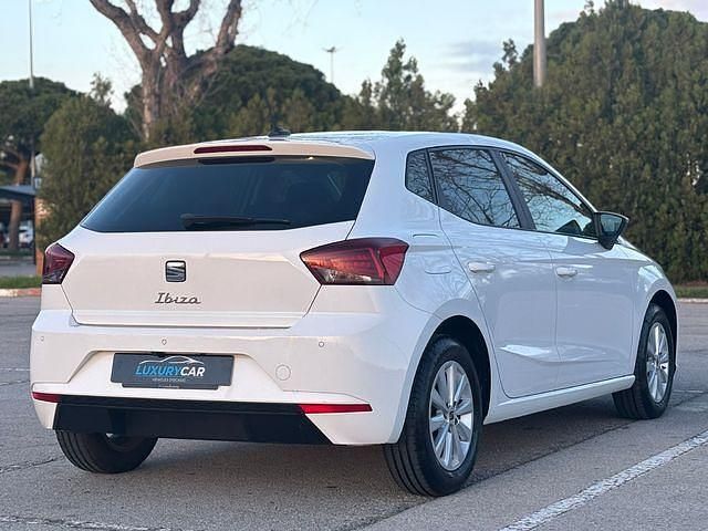 Usado Seat Ibiza Style 110 CV (80 kW) 2021 Blanco Utilitario
