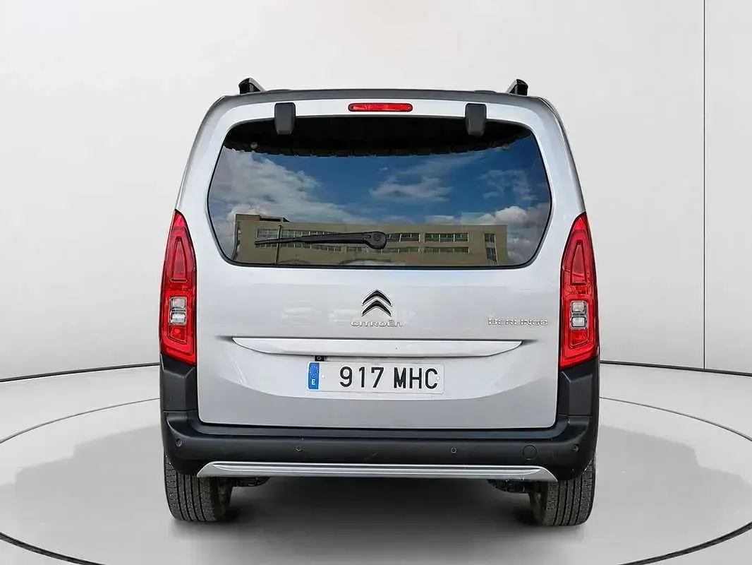Usado Citroën Berlingo Business Class 102 CV (75 kW) 2023 Gris Monovolumen
