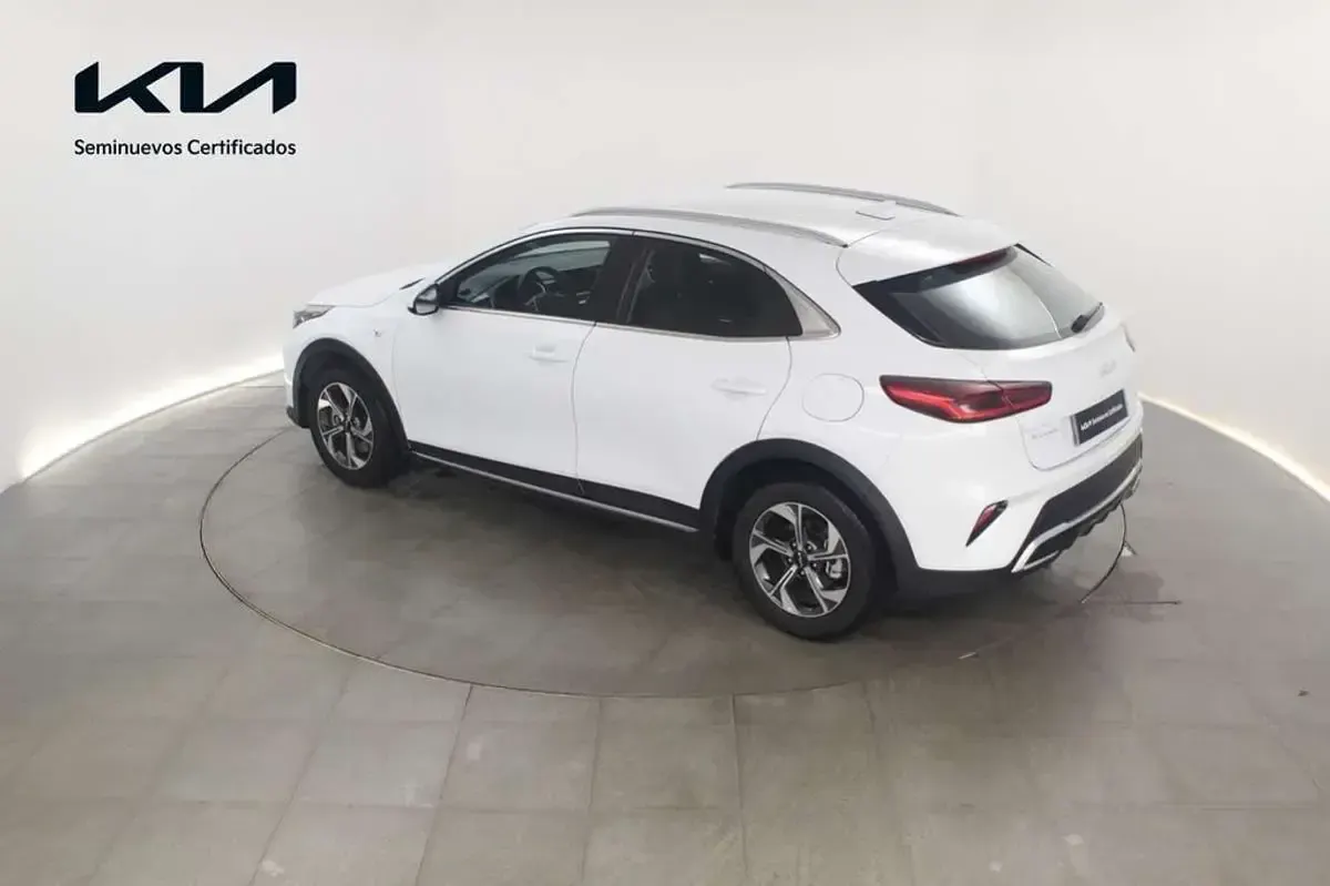 Usado Kia XCeed 101 CV (74 kW) 2025 Blanco SUV