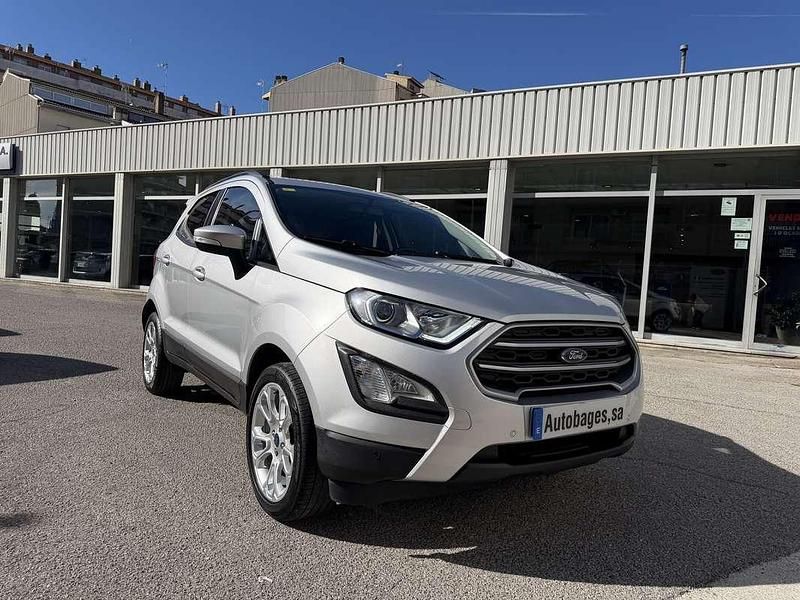 Usado Ford Ecosport Trend+ 125 CV (91 kW) 2018 Plateado SUV