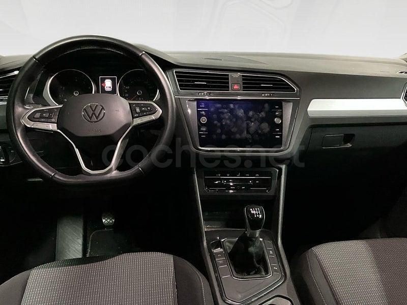 Usado VW Tiguan 130 HP (95 kW) 2022 Azul SUV