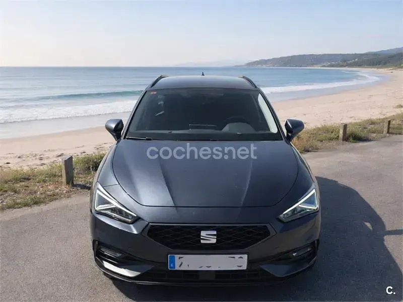 Käytetty Seat Leon FR 150 HP (110 kW) 2023 Musta Farmari