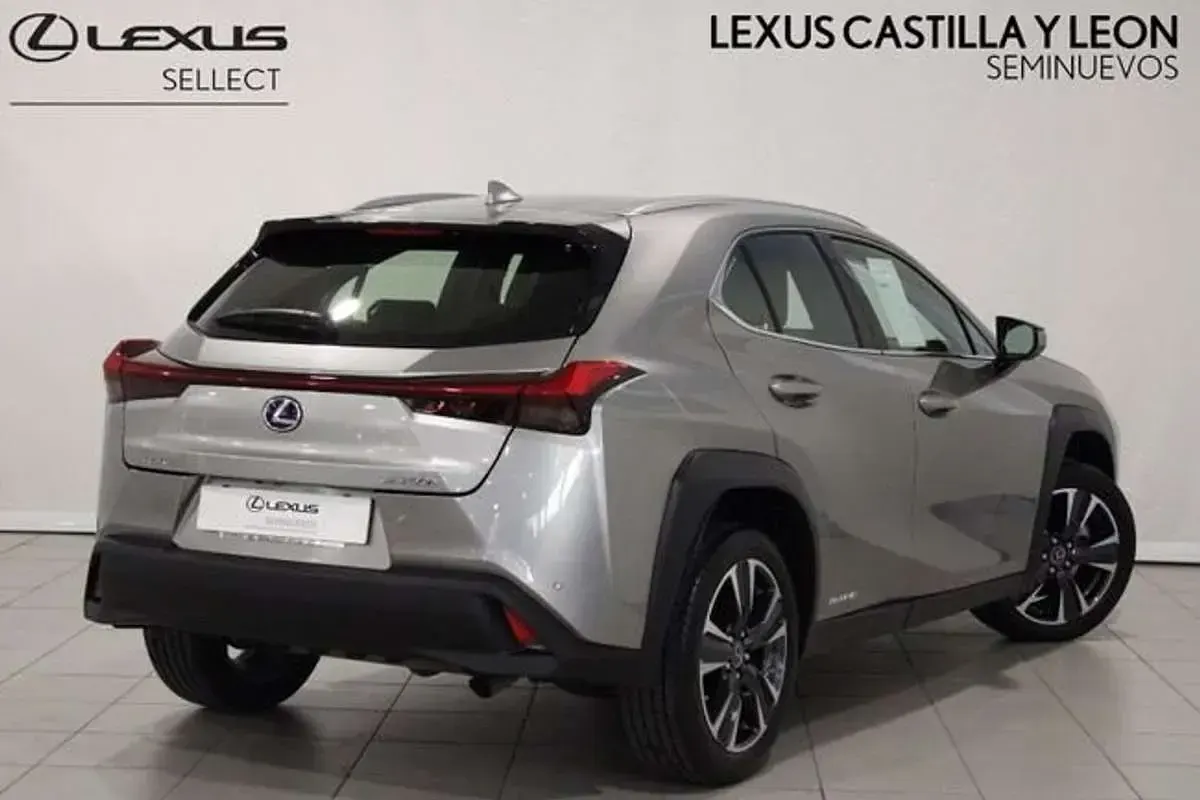 Usado Lexus UX 250h 184 CV (135 kW) 2021 Gris SUV