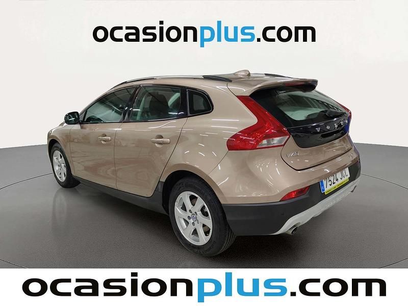 Usado Volvo V40 Momentum 150 CV (110 kW) 2015 Marrón Utilitario