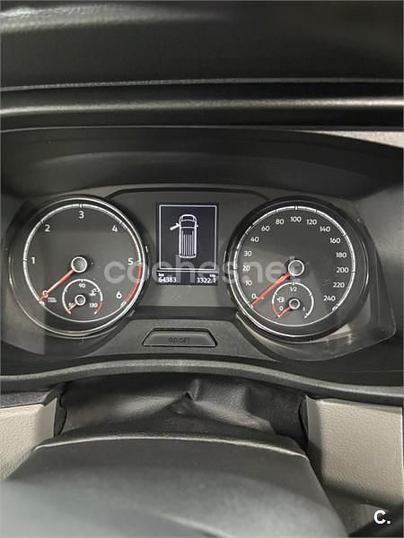 Usado VW Caravelle 150 CV (110 kW) 2022 Blanco Monovolumen