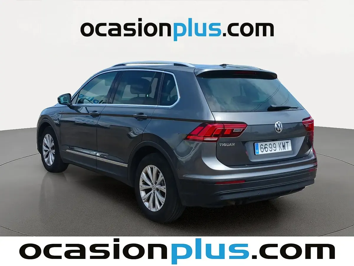 Usado VW Tiguan 125 CV (91 kW) 2018 Gris SUV