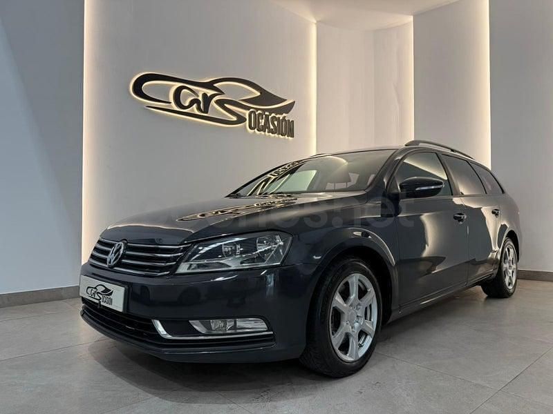Usado VW Passat Edition 105 CV (77 kW) 2012 Negro Familiar