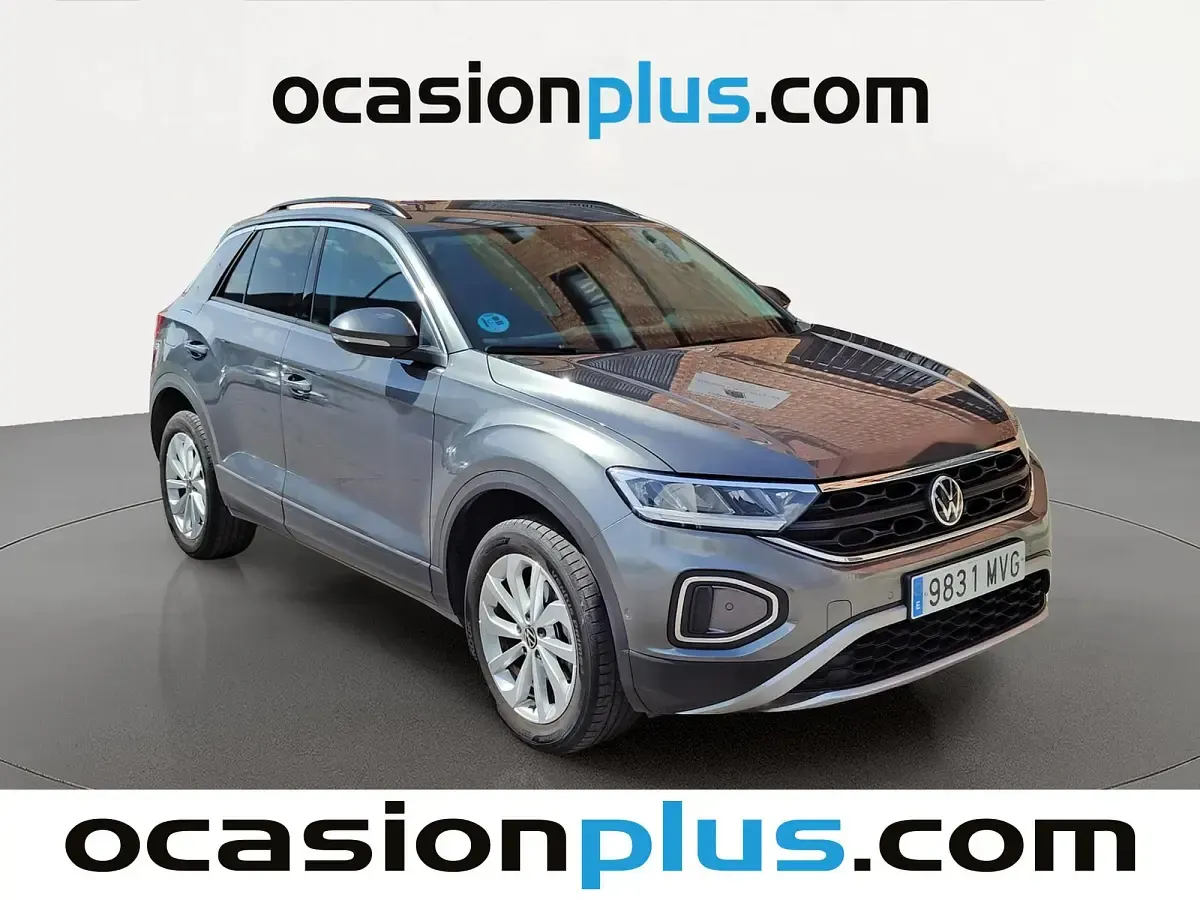 Usado VW T-Roc Life 116 CV (85 kW) 2024 Gris SUV
