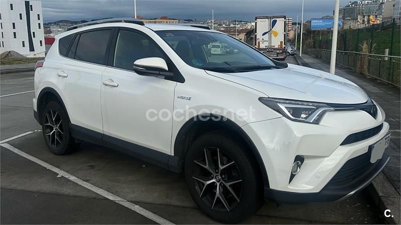 Usado Toyota RAV4 Hybrid 197 CV (144 kW) 2017 Blanco SUV