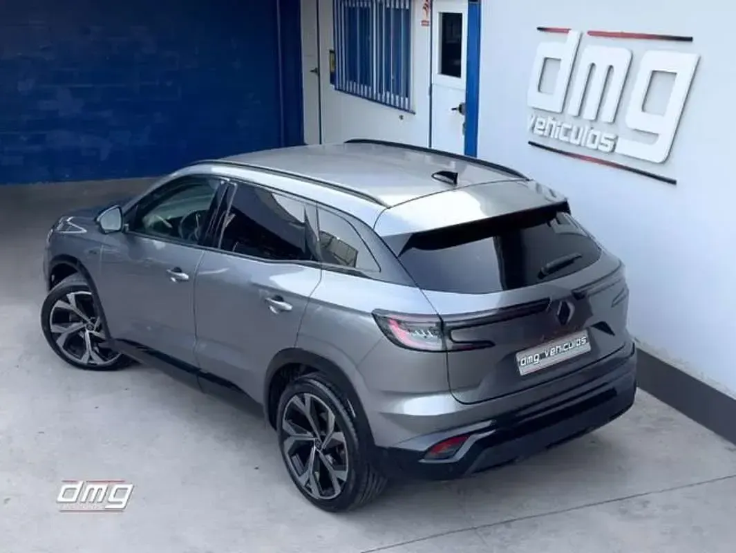 Usado Renault Austral Techno Esprit Alpine 158 CV (116 kW) 2024 Gris SUV