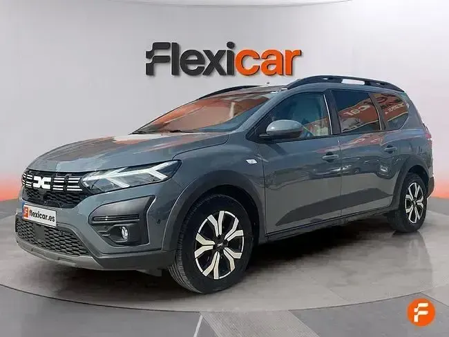 Usado Dacia Jogger Expression 110 CV (80 kW) 2024 Gris Monovolumen