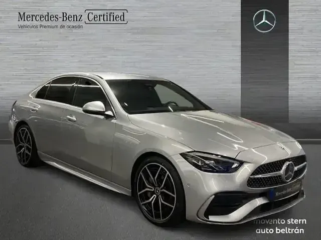Usado Mercedes C300 AMG line 279 CV (205 kW) 2022 Gris Berlina