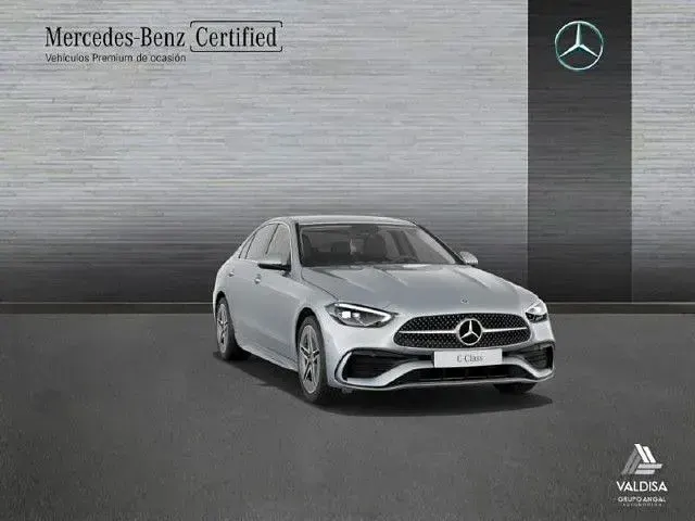 Usado Mercedes C300e 313 CV (230 kW) 2024 Plata hightech