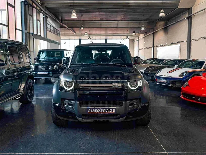 Usado Land Rover Defender Carpathian Edition 525 CV (386 kW) 2023 Gris SUV