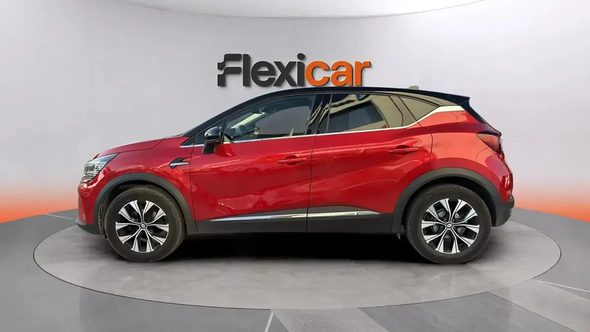 Usado Renault Captur Techno 140 CV (102 kW) 2023 Rojo SUV