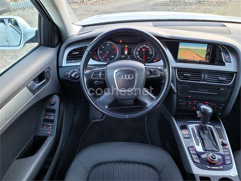 Usado Audi A4 S-Line 143 CV (105 kW) 2010 Blanco Familiar