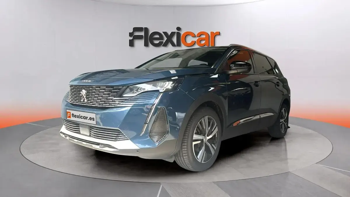 Usado Peugeot 5008 Allure 130 CV (95 kW) 2022 Azul SUV