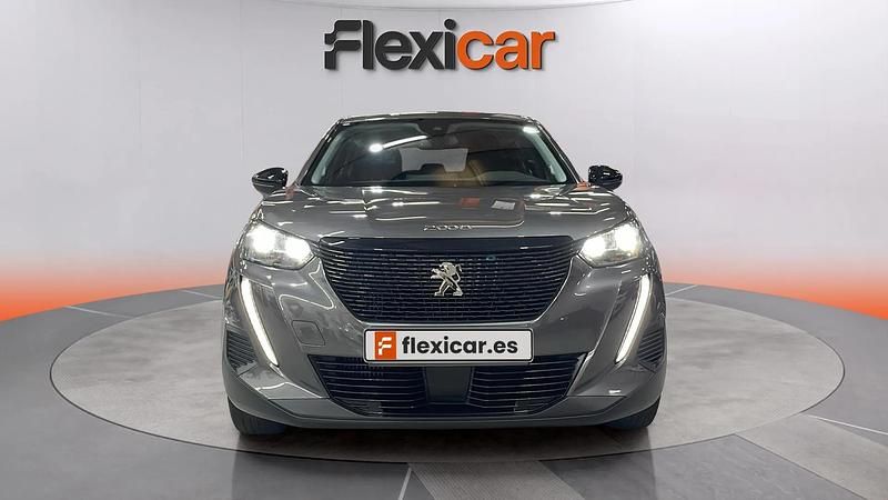 Usado Peugeot 2008 Active 101 CV (74 kW) 2022 Gris SUV