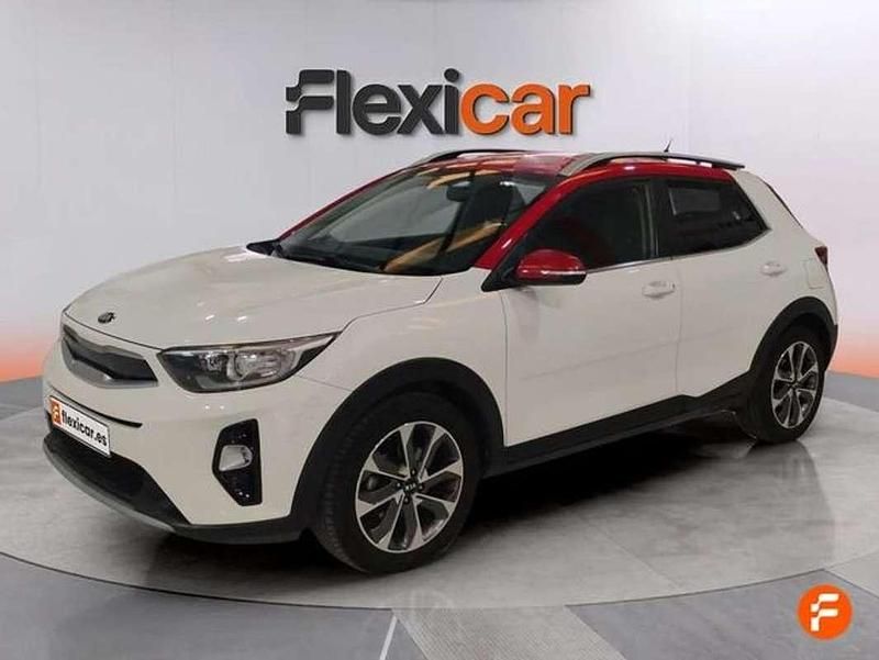 Usado Kia Stonic 120 CV (88 kW) 2018 Blanco SUV