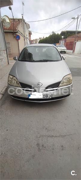 Usado Nissan Primera Acenta 109 CV (80 kW) 2004 Gris / plata Berlina