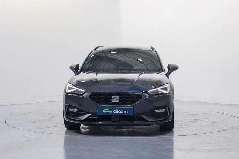 Usado Seat Leon ST FR 131 CV (96 kW) 2023 Azul Familiar