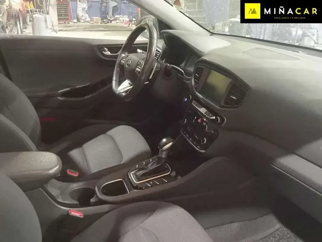 Usado Hyundai Ioniq Style 141 CV (103 kW) 2018 Gris Utilitario