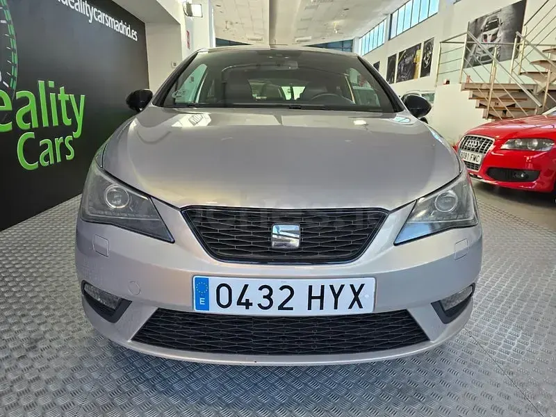 Usado Seat Ibiza SC I-Tech 105 CV (77 kW) 2014 Gris / plata Utilitario