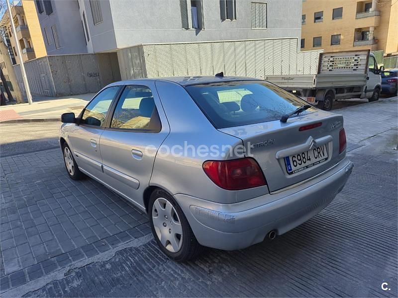 Usado Citroën Xsara Exclusive 110 CV (80 kW) 2004 Gris / plata Berlina