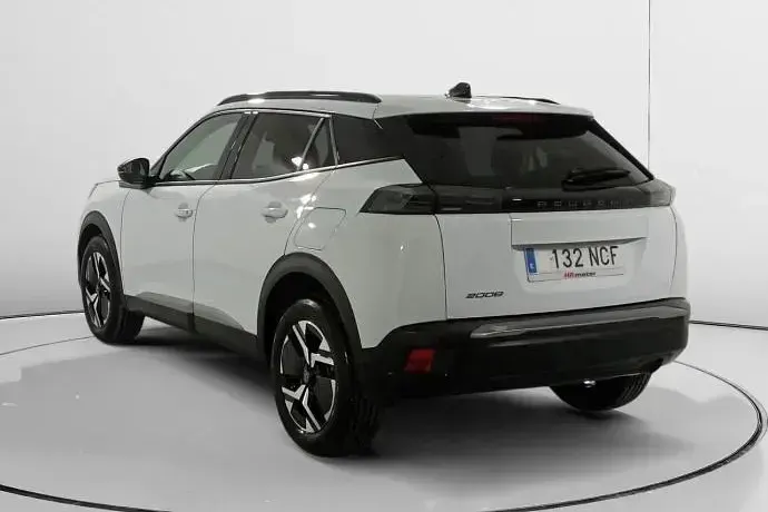 Usado Peugeot 2008 Allure 100 CV (73 kW) 2025 SUV