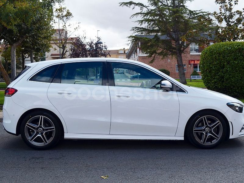 Usado Mercedes B200 AMG 150 CV (110 kW) 2021 Blanco Monovolumen