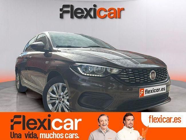 Rojo Usado 2019 Fiat Tipo Lounge Berlina | 9990 € (Buen precio) - Imagen 1/4