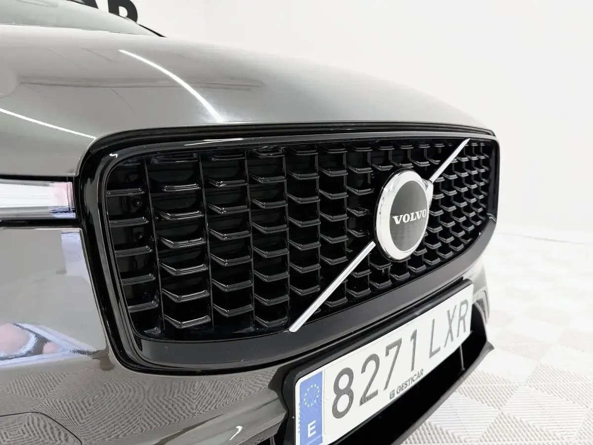 Usado Volvo XC60 Plus 349 CV (256 kW) 2022 SUV