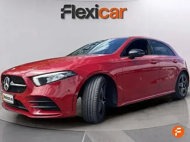 Begagnad Mercedes A200 156 HK (114 kW) 2018 Röd Sedan