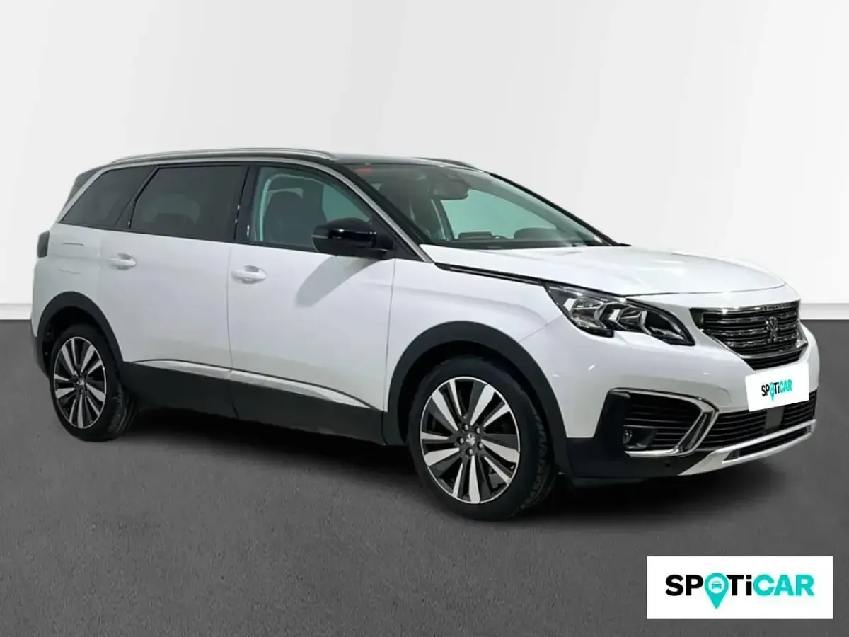 Usado Peugeot 5008 Allure 130 CV (95 kW) 2019 Blanco SUV