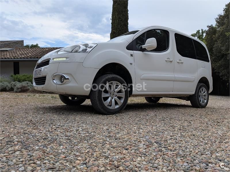 Usado Peugeot Partner Tepee 92 CV (67 kW) 2014 Blanco Monovolumen