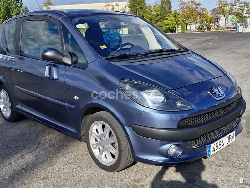 Gris / plata Usado 2005 Peugeot 1007 Utilitario | 3700 € (Precio justo) - Imagen 1/2