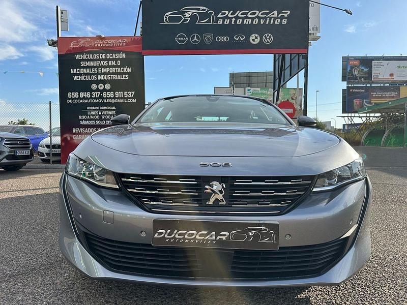 Usado Peugeot 508 Allure 130 CV (95 kW) 2023 Gris / plata Berlina