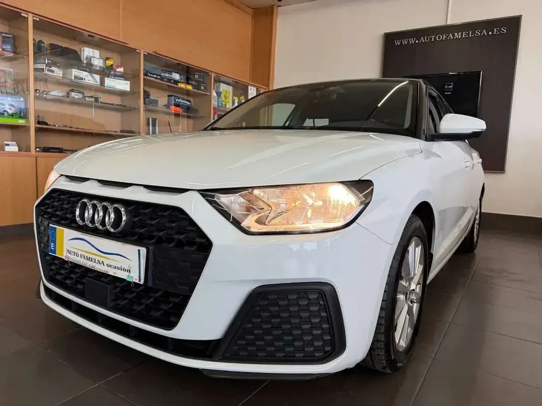 Usado Audi A1 Sportback Advanced Plus 95 CV (69 kW) 2020 Blanco Utilitario