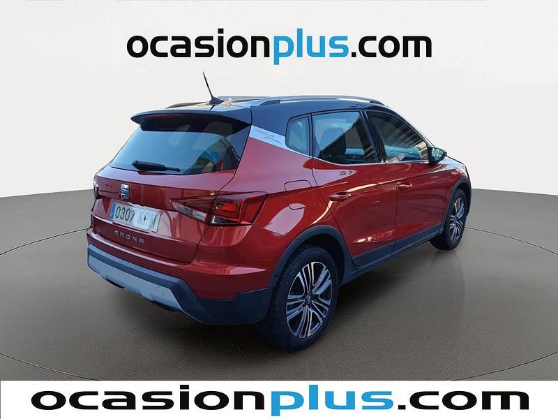 Usado Seat Arona Ecomotive 116 CV (85 kW) 2018 Rojo SUV