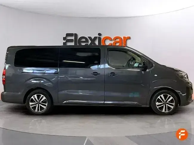Begagnad Peugeot Traveller Business-Line 180 HK (132 kW) 2024 Grå Minibuss