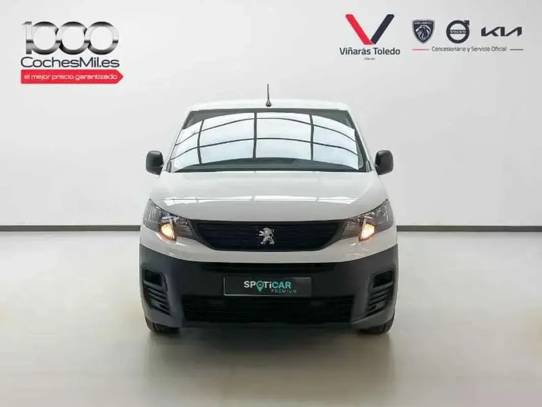 Usado Peugeot Partner S 102 CV (75 kW) 2022 Blanco Monovolumen