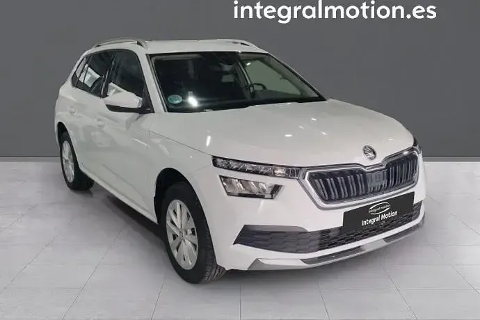 Usado Skoda Kamiq Selection 150 CV (110 kW) 2023 Blanco SUV