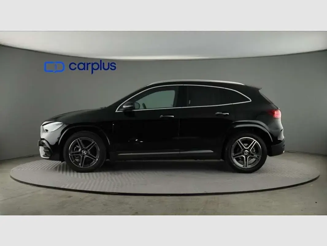 Usado Mercedes GLA200 163 CV (119 kW) 2025 Gris SUV