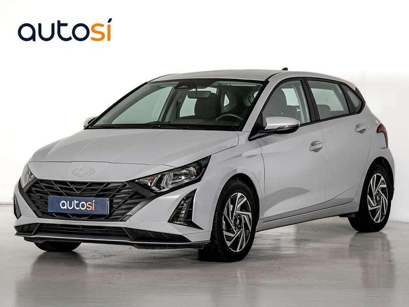 Gris Usado 2023 Hyundai i20 Utilitario | 15.890 € (Un poco caro) - Imagen 1/4