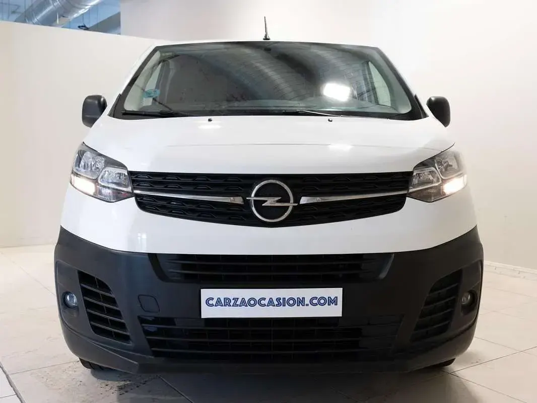 Usado Opel Vivaro 101 CV (74 kW) 2022 Blanco Monovolumen