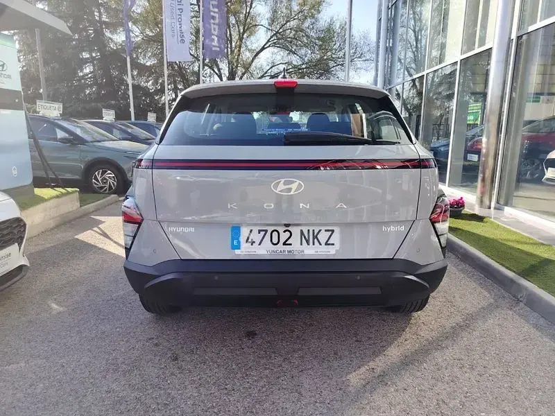 Nuevo Hyundai Kona 138 CV (101 kW) 2026 Beige SUV