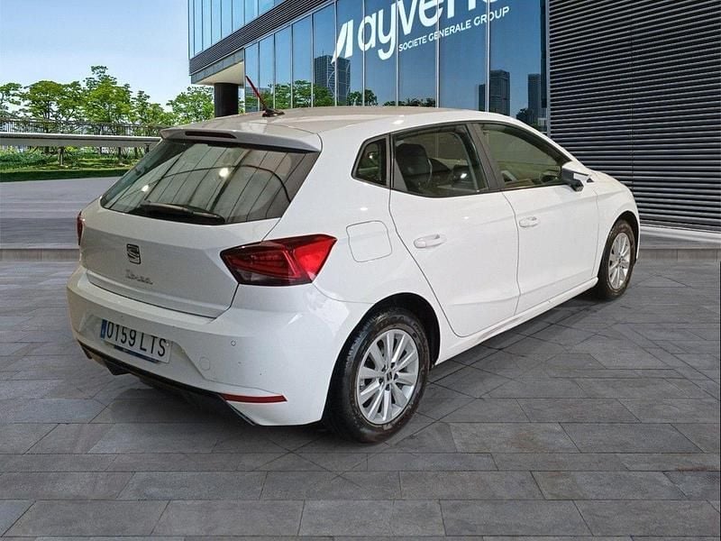 Usado Seat Ibiza Style Plus 116 CV (85 kW) 2021 Blanco Utilitario